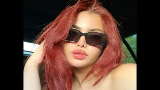 ليندا مارتينو تخطف الأنظار بإطلالة جريئة.. شاهد