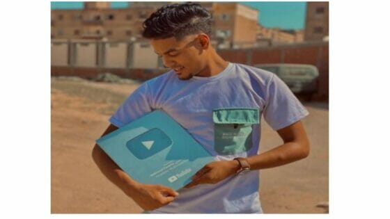 من هو محمود احمد كاميني