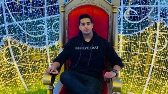 من هو المهندس عمر عبدالعزيز