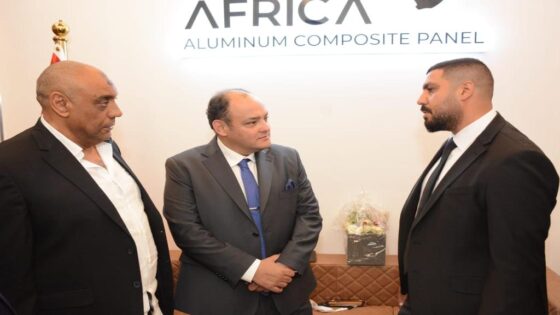 لقاء وزير التجارة والصناعة مع عملاق الكلادينج في مصر
