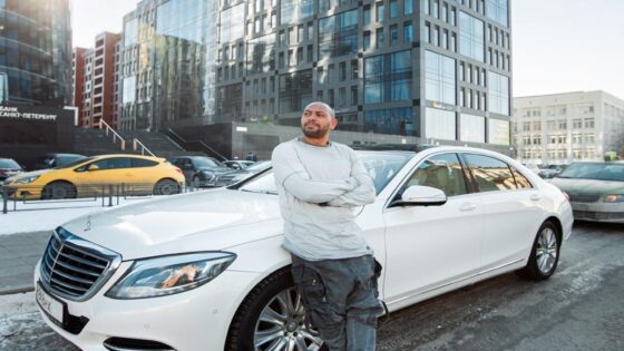 طارق علي يحقق نجاحًا كبيرًا في مجال التداول ويصبح قدوة للمستثرين الجدد