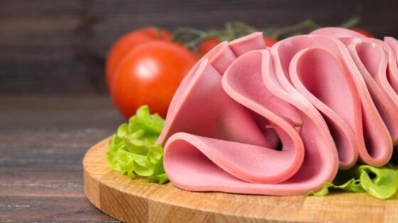 طريقة تحضير اللانشون في المنزل