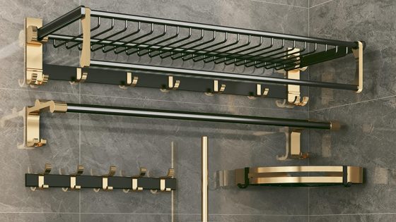 إكسسوارات الحمام الضرورية: لمسات صغيرة تصنع فرقًا كبيرًا