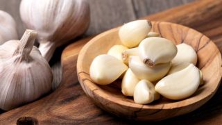الثوم فوائد صحية مذهلة تجعلك لا تستغني عنه