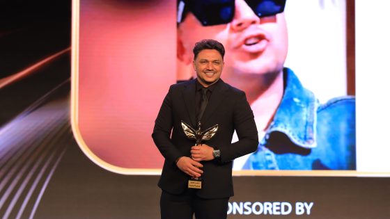 عمرو سلامة يحصد جائزة أفضل مطرب شعبي 2025 بمهرجان «وشوشة للأفضل»