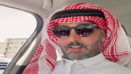 أبو عزوز المحمدي.. منشئ محتوى يجمع بين الفكاهة والتفاعل في عالم السوشيال ميديا