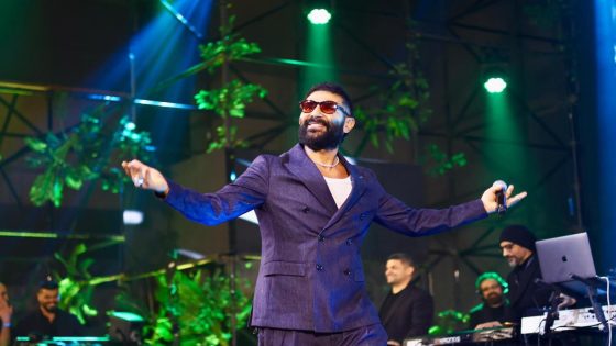 تنظيم وليد منصور.. أحمد سعد يتألق في حفل ضخم داخل Dusit Thani LakeView Cairo.. حضور مكثف وتفاعل لافت من الجمهور